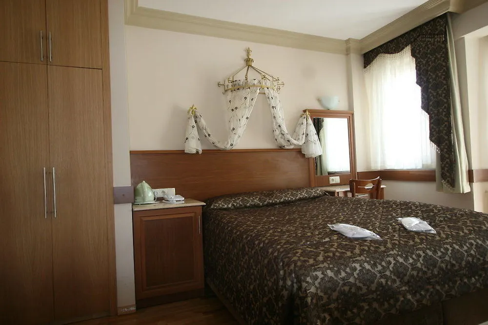 Grand Peninsula Hotel Istanbul 2*,